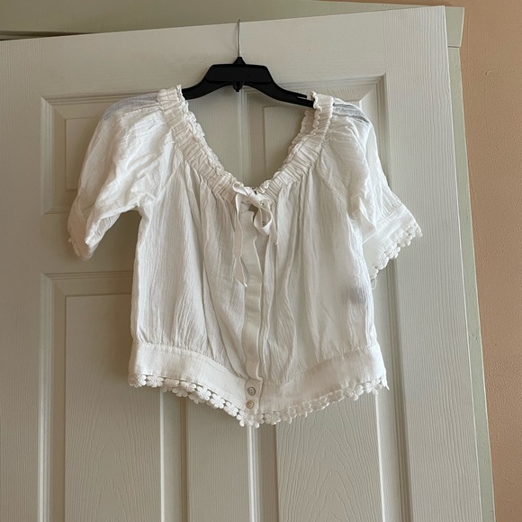 Off the Shoulder White Cotton Blouse - Picture 6 of 6